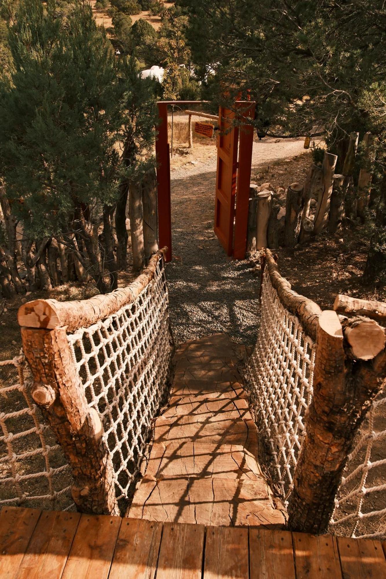 Crows Nest Treehouse At El Mstico Ranch Villa Nogal Luaran gambar